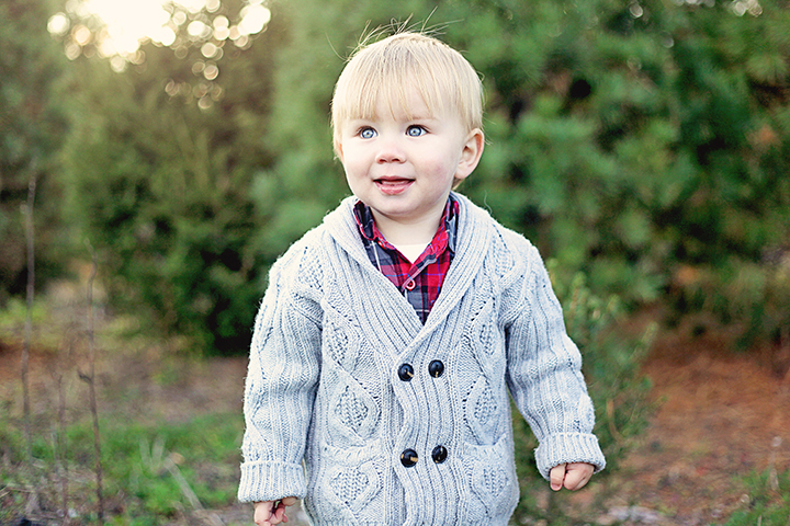 Fun family portraits 2 playing peekaboo