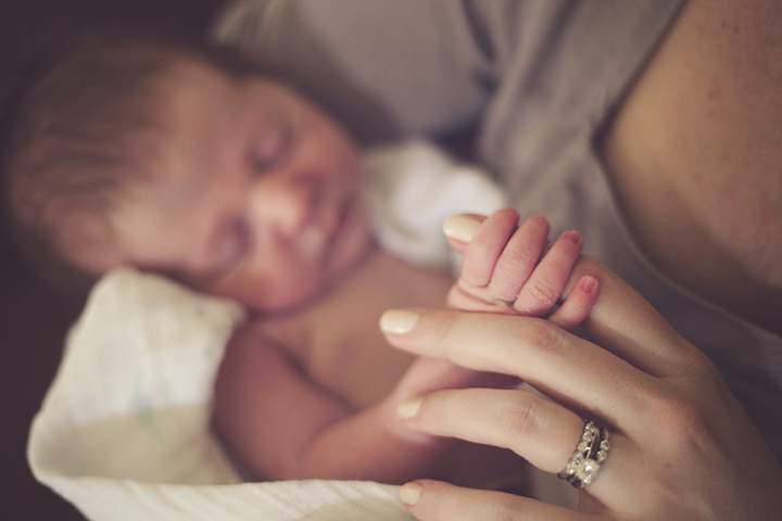 lifestyle newborn photography nwi