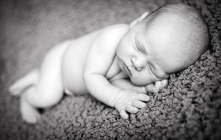 simple newborn photography chicago
